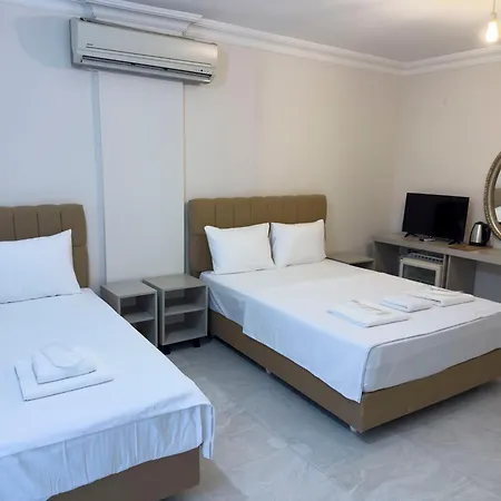 Couette-café Nava 3*